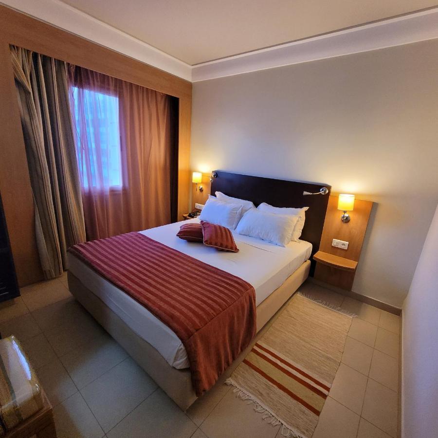 Hotel Tiba Tunis Exterior photo